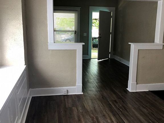 4th image of 4061 Graceland Ave