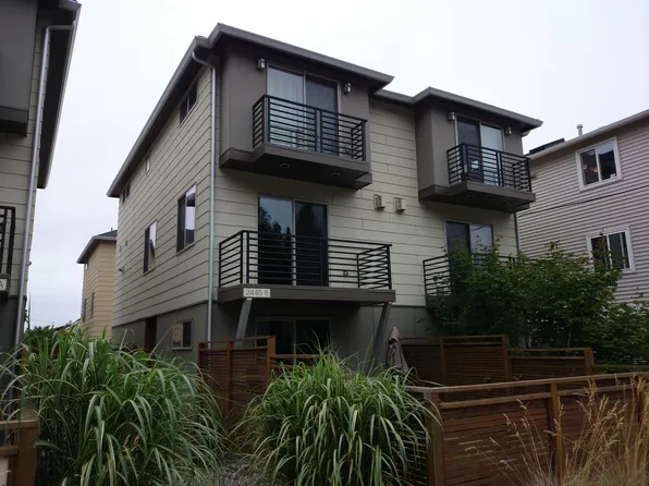 2445 B 55th Ave SW, Seattle, WA 98116