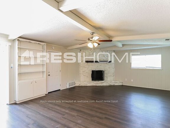 4th image of 1309 Florentine Dr