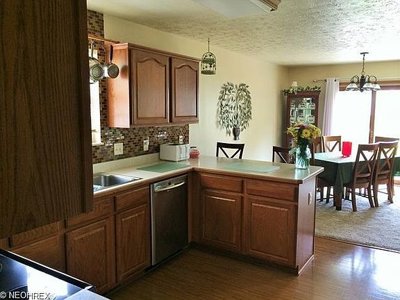 2nd image of 39212 Chestnut Ridge Rd