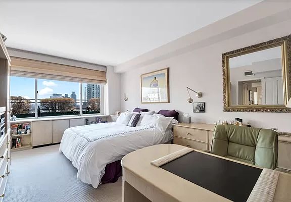 5th image of 200 E 78th St Penthouse C