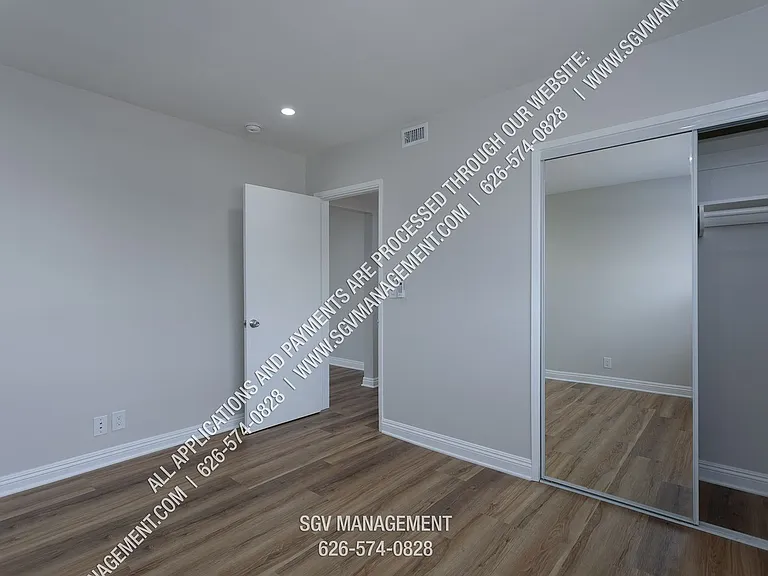 liv209 — Photo 12