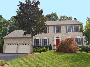 6523 Trillium House Ln, Centreville, VA 20120