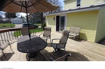 3rd image of 2731 Oakwood Dr