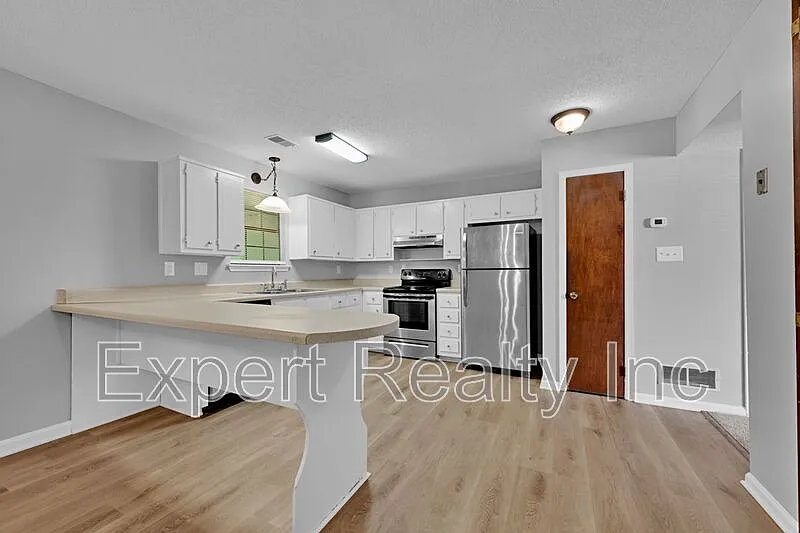 3 bed, 2.5 bath, 1488 sqft, $1,450 — Photo 4