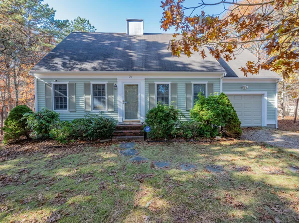 21 Headwaters Drive, West Yarmouth, MA 02673