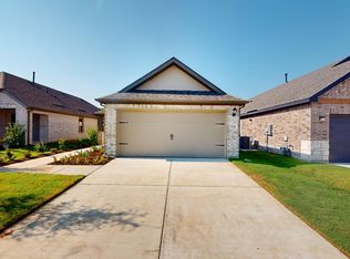 730 Hidden Feather Dr, Lavon, TX 75166