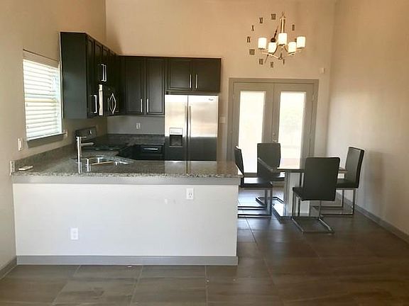 2nd image of 511 Emerald Dunes Pl