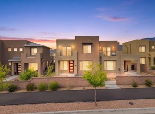 4642 Rail Runner Rd, Santa Fe, NM 87507