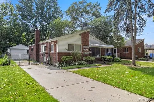 4963 Lincoln Blvd Photo 1