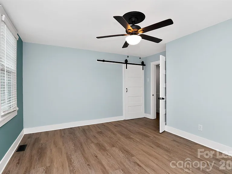 903 W 6th Ave #B — Photo 17