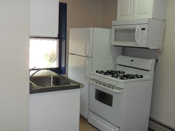 2nd image of 227 Main St Fl 2nd