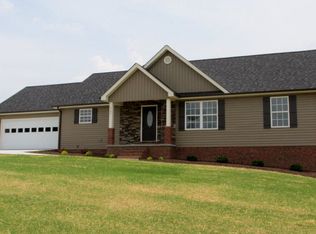 1701 Hulon Dyer Dr, Cookeville, TN 38501
