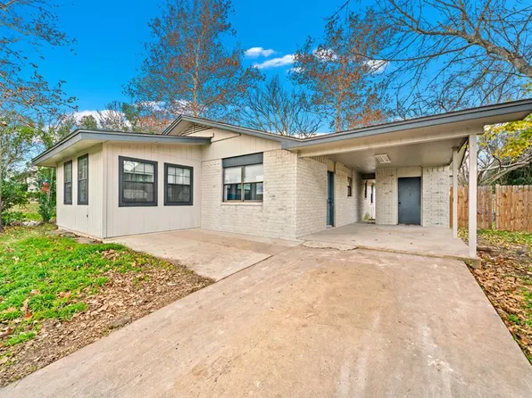 237 Indian Creek Rd, Ingram, TX 78025