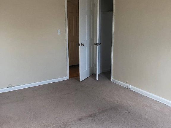 4th image of 64-08 77th Pl Floor 2