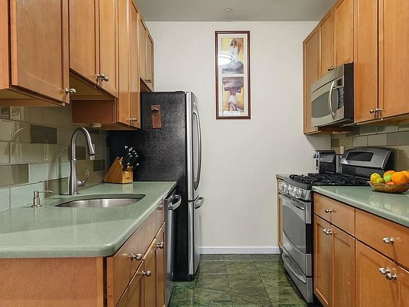 4th image of 237 W 115th St APT 1B