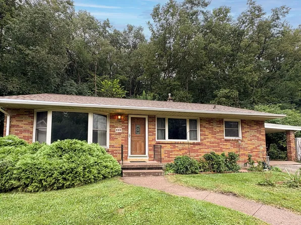 640 Kurt Ct, Dubuque, IA 52001