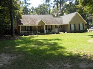 107 Robin Dr, Brewton, AL 36426