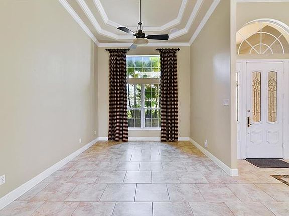 3rd image of 3715 Winding Lake Cir