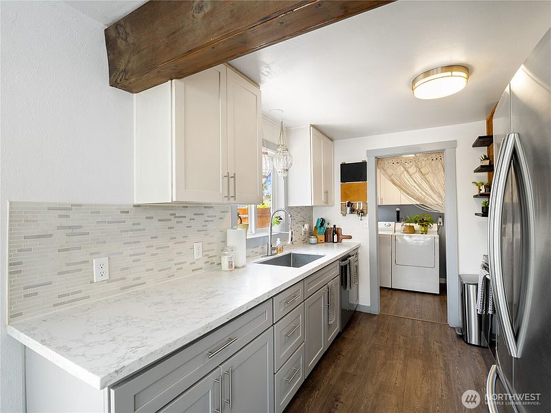 5th image of 708 116th St S.