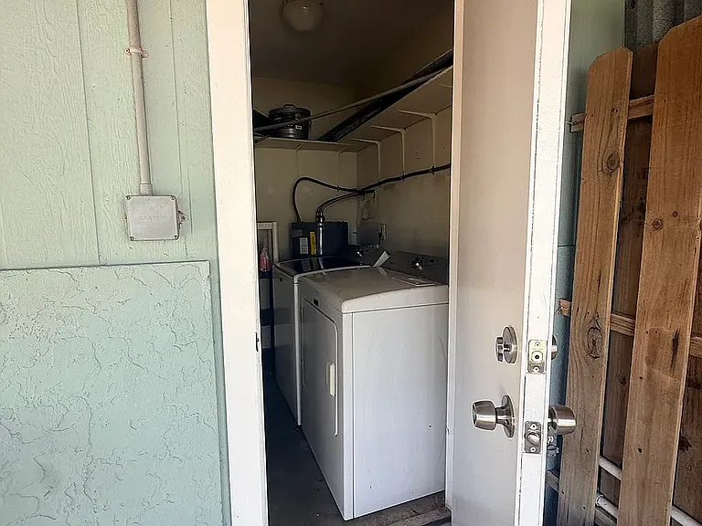 485 Del Monte Rd #B — Photo 15