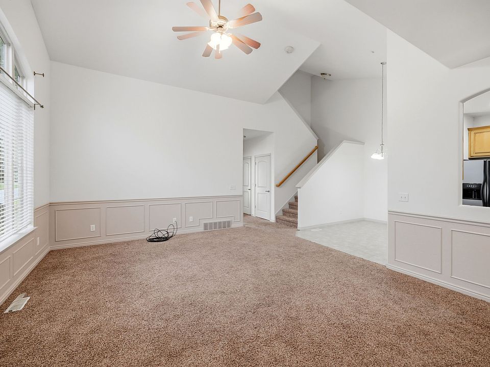1st image of 141 S 930th St E