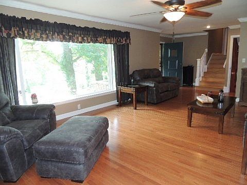 4th image of 3507 Orchard Dr