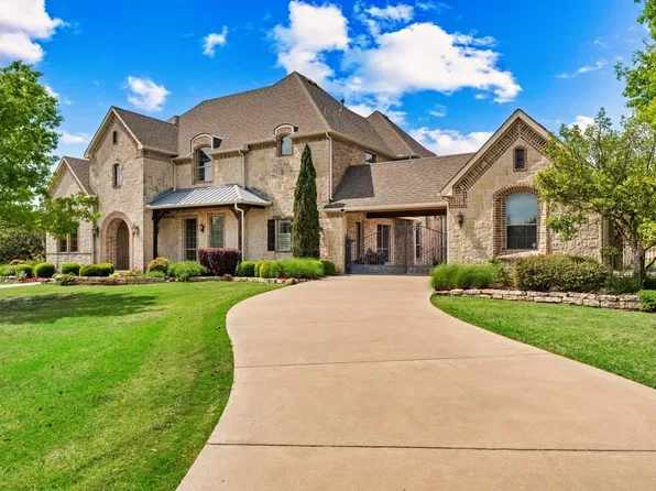 1061 Kingsbridge Ln, Heath, TX 75032