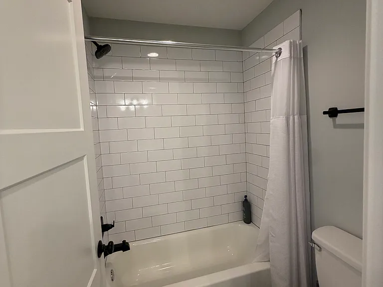 709 Pine Ct — Photo 23