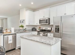 533 View Point Way, Fredericksburg, VA 22405