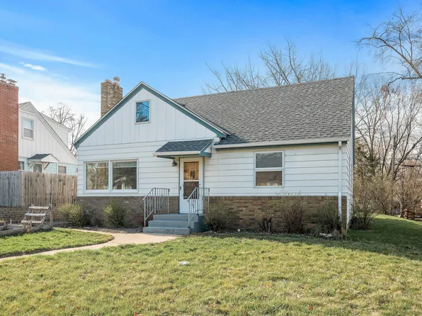 1194 Lealand Rd E, Saint Paul, MN 55109
