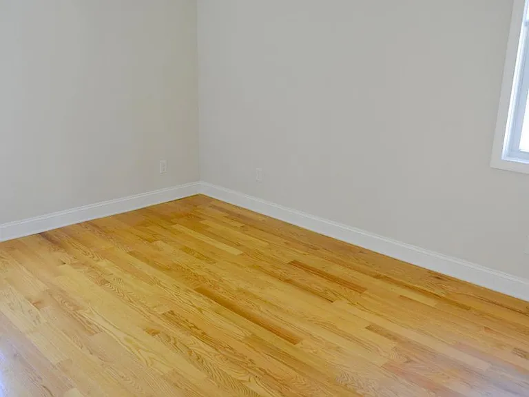 213 Carpenter St #2 — Photo 12