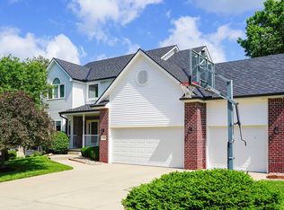 1608 Skyline Dr, Council Bluffs, IA 51503