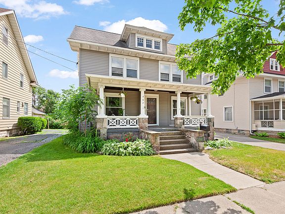 5th image of 607 Harwood St