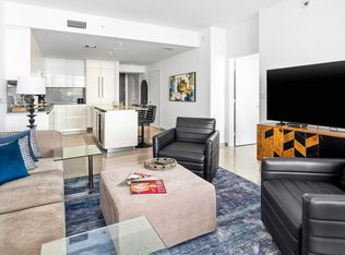 88 SW 7th St APT 1006, Miami, FL 33130