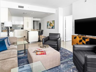 88 SW 7th St APT 1006, Miami, FL, 33130