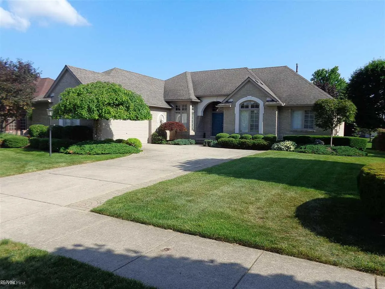 13840 Ironwood Dr photo 1