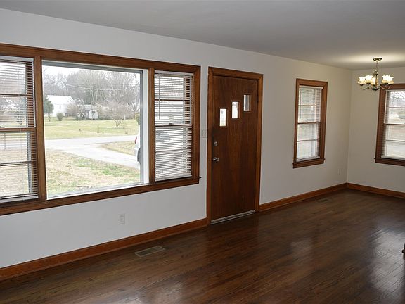 2nd image of 1717 Media Dr