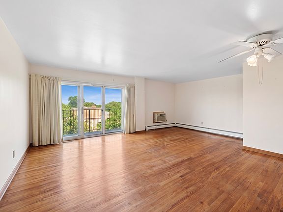 3rd image of 1567 Ridge Ave APT 702