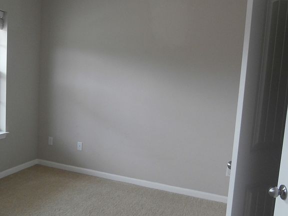 3rd image of 400 Telfair Dr APT 304