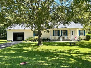 662 Westwood Ct, Swansboro, NC 28584