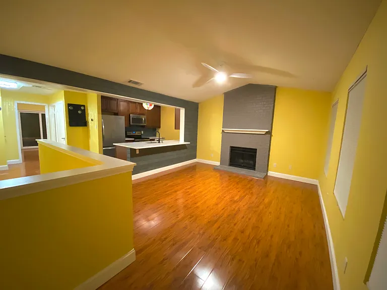 236 Samuel Blvd #Q-10 — Photo 3