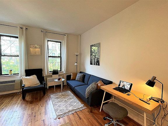 2nd image of 237 E 88th St APT 201