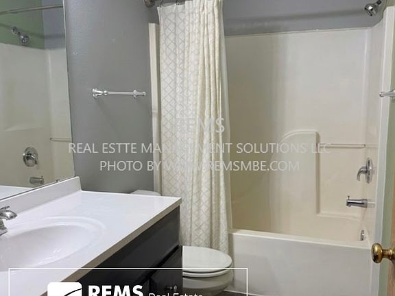 3rd image of 33A Grand Canyon Dr APT 209