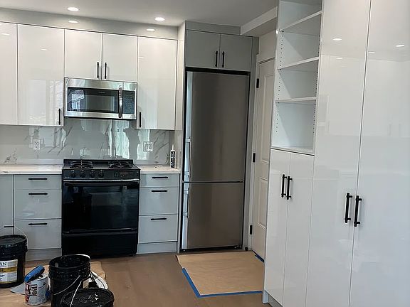 3rd image of 9964 3rd Ave #2