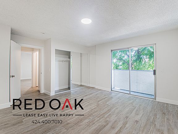 2nd image of 607 W 82nd St APT 101