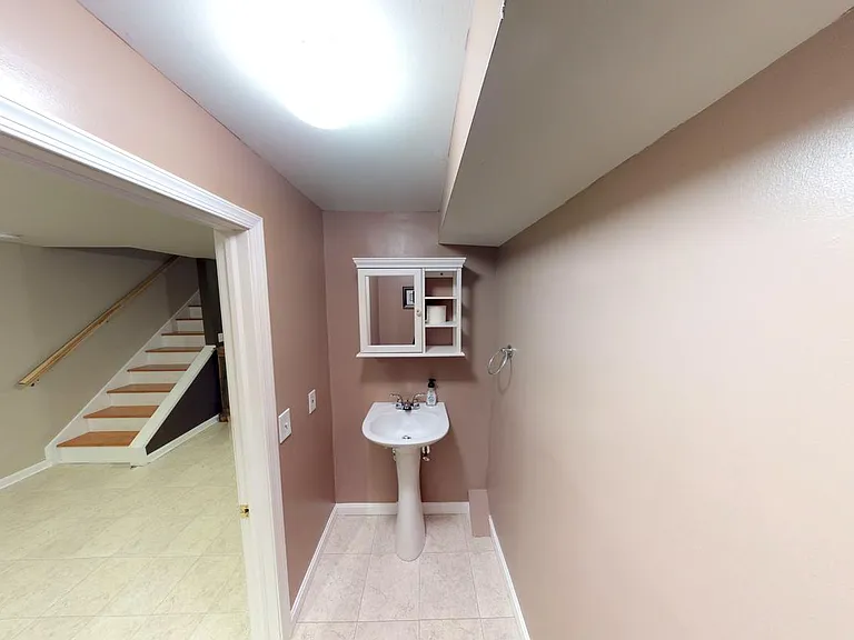 1137 N Orianna St — Photo 17