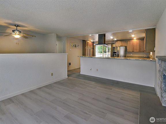 5th image of 2426 155th Street Ct E