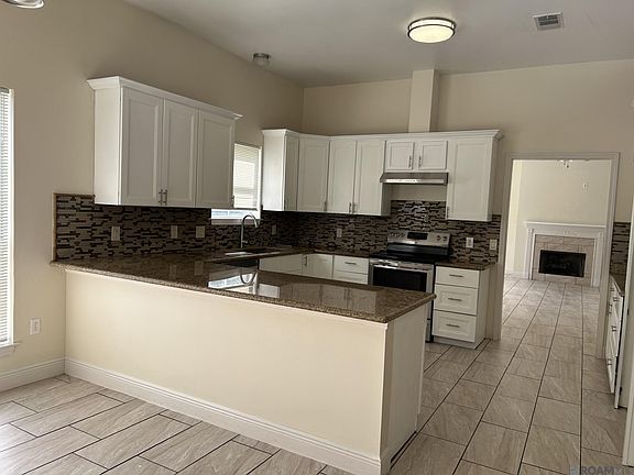 4th image of 23983 Terrace Ave