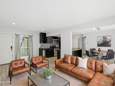 2124 Burton Dr APT 162, Austin, TX, 78741